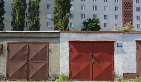Eladó Garázsok, Garázsok, Varšavská, Bratislava - Nové Mesto, Szlováki