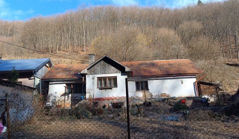 Eladó Családi ház, Családi ház, Banská Hodruša, Žarnovica, Szlovákia