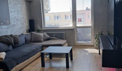 Eladó 2 szobás lakás, 2 szobás lakás, Považská, Senec, Szlovákia