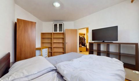 Eladó 3 szobás lakás, 3 szobás lakás, Ivana Bukovčana, Bratislava - De