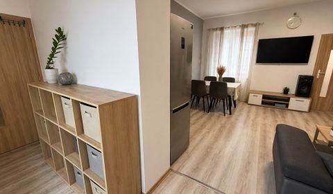 Eladó 3 szobás lakás, 3 szobás lakás, Dunajská Streda, Szlovákia
