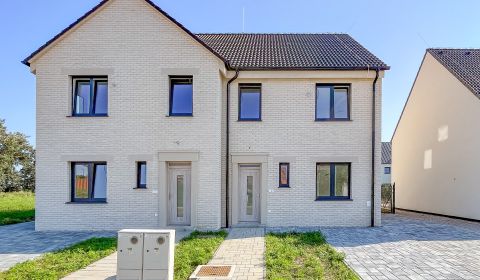 Eladó Családi ház, Családi ház, Irisová, Bratislava - Vrakuňa, Szlovák