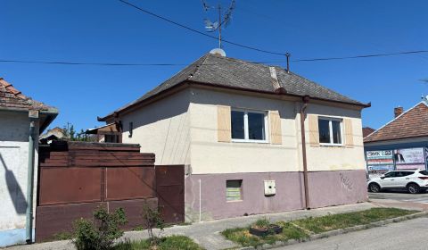 Eladó Családi ház, Családi ház, Športová, Senec, Szlovákia