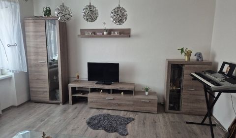 Eladó 3 szobás lakás, 3 szobás lakás, Sústružnícka, Komárno, Szlovákia