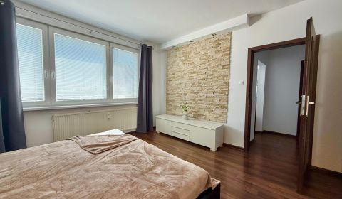 Kiadó 1 szobás lakás, 1 szobás lakás, Jasovská, Bratislava - Petržalka