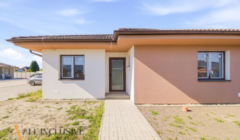 Eladó Családi ház, Családi ház, Ovocný sad, Dunajská Streda, Szlovákia