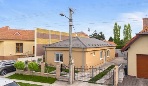 Eladó Családi ház, Családi ház, Dunajská Streda, Szlovákia