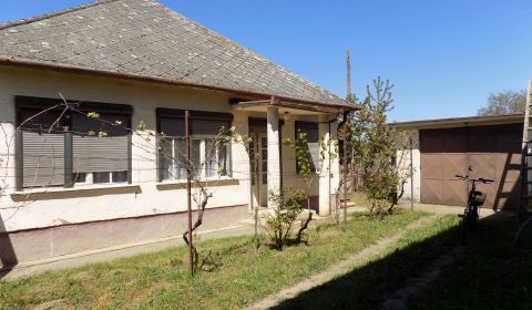Eladó Családi ház, Családi ház, Strekov, Nitra, Szlovákia