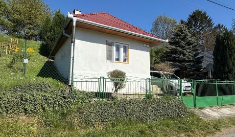 Eladó Családi ház, Családi ház, Zlaté Moravce, Szlovákia