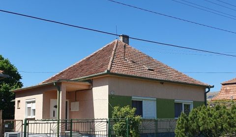 Eladó Családi ház, Családi ház, Komárno, Szlovákia
