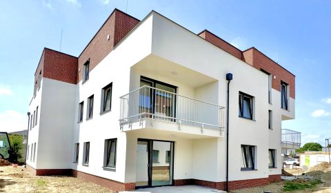 Eladó 3 szobás lakás, 3 szobás lakás, Vtáčia, Senec, Szlovákia