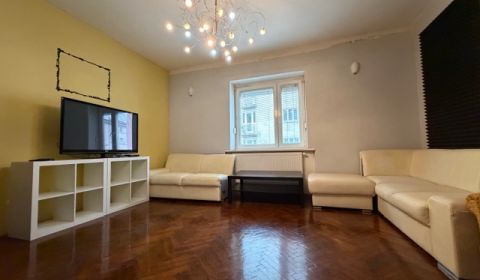 Eladó 3 szobás lakás, 3 szobás lakás, Francisciho, Bratislava - Staré 