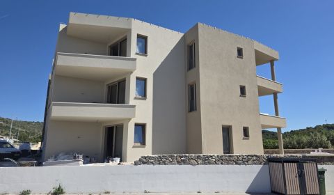 HORVÁTORSZÁG - Apartmanok a gyönyörű TRIBUNJ faluban