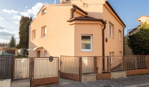 Eladó Családi ház, Családi ház, Mlynská, Piešťany, Szlovákia
