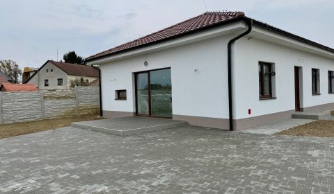 Eladó Családi ház, Családi ház, Hlavná, Šaľa, Szlovákia