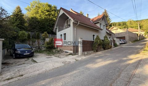 Eladó Családi ház, Családi ház, Malacky, Szlovákia