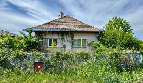Eladó Családi ház, Családi ház, Topoľčany, Szlovákia