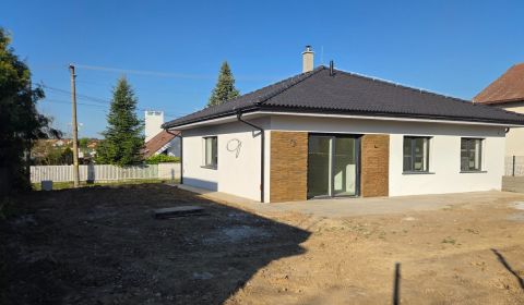 Eladó Családi ház, Családi ház, Nitra, Szlovákia