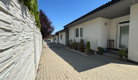 Eladó Családi ház, Családi ház, Nitra, Szlovákia