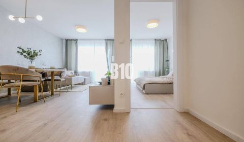 Eladó 2 szobás lakás, 2 szobás lakás, Bánovce nad Bebravou, Szlovákia