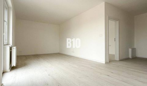 Eladó 2 szobás lakás, 2 szobás lakás, Bánovce nad Bebravou, Szlovákia