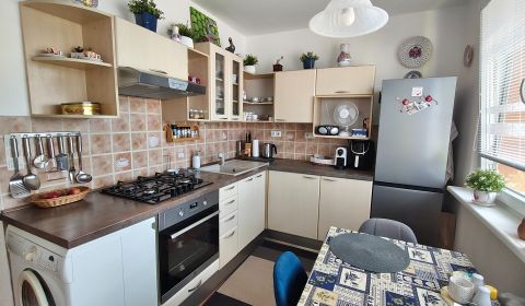 Eladó 2 szobás lakás, 2 szobás lakás, M. C. Sklodowskej, Bratislava - 