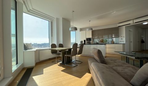 Eladó 3 szobás lakás, 3 szobás lakás, Landererova, Bratislava - Staré 