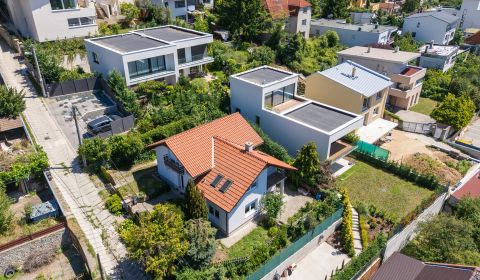 Eladó Családi ház, Családi ház, Chrasťová, Bratislava - Nové Mesto, Sz