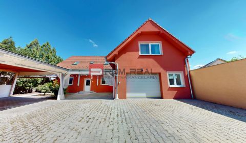 Eladó Családi ház, Családi ház, Gútorská cesta, Dunajská Streda, Szlov
