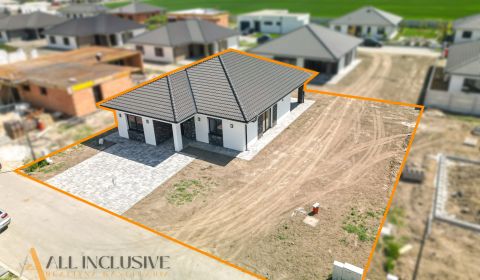 Eladó Családi ház, Családi ház, Dunajská Streda, Szlovákia