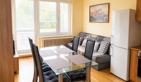 Eladó 3 szobás lakás, 3 szobás lakás, Žarec, Čadca, Szlovákia