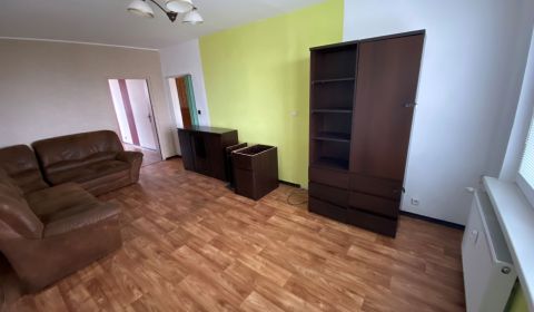 Kiadó 2 szobás lakás, 2 szobás lakás, J.Bodona, Rimavská Sobota, Szlov
