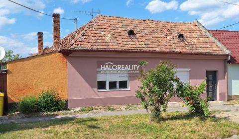 Eladó Családi ház, Hlohovec, Szlovákia