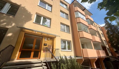 Eladó 3 szobás lakás, 3 szobás lakás, Robotnícka, Senica, Szlovákia