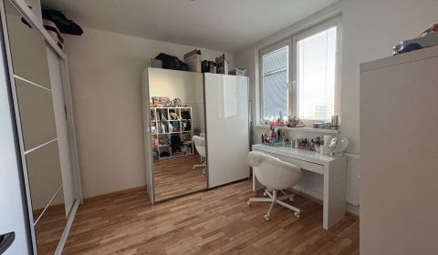 Eladó 3 szobás lakás, 3 szobás lakás, Zvončeková, Michalovce, Szlováki