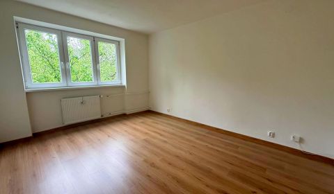 Eladó 2 szobás lakás, 2 szobás lakás, Komárno, Szlovákia