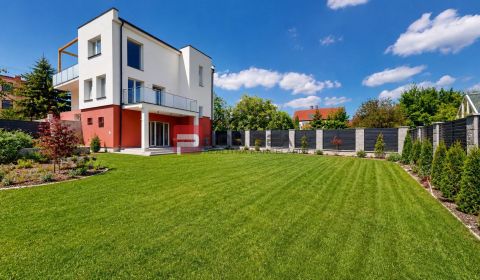 Eladó Családi ház, Családi ház, Sládkovičova, Pezinok, Szlovákia