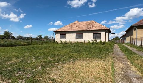 Eladó Családi ház, Családi ház, Komárno, Szlovákia