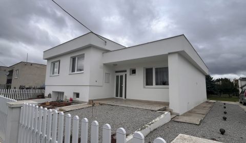 Eladó Családi ház, Családi ház, Galanta, Szlovákia