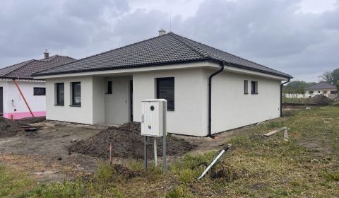 Eladó Családi ház, Családi ház, Dunajská Streda, Szlovákia