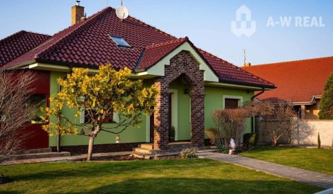 Eladó Családi ház, Családi ház, Dunajská Streda, Szlovákia