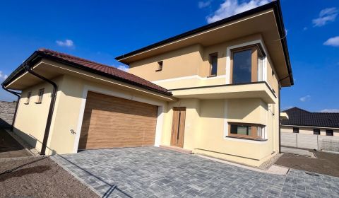 Eladó Családi ház, Családi ház, GARDENTOWN, Dunajská Streda, Szlovákia