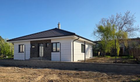 Eladó Családi ház, Családi ház, Nitra, Szlovákia