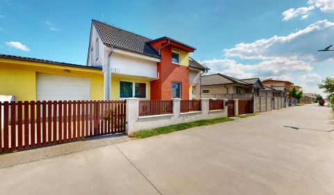 Eladó Családi ház, Családi ház, Čerešňová, Senec, Szlovákia