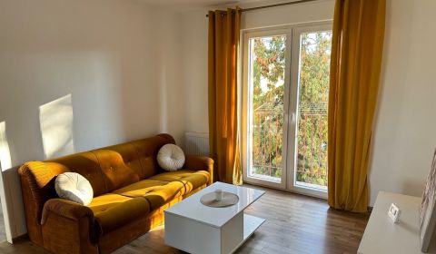 Kiadó 2 szobás lakás, 2 szobás lakás, Nové Zámky, Szlovákia