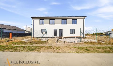 Eladó Családi ház, Családi ház, Dunajská Streda, Szlovákia