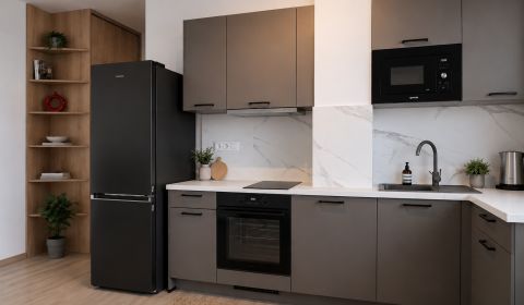 Kiadó 2 szobás lakás, 2 szobás lakás, Slnečnicová, Senec, Szlovákia