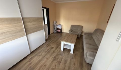 Eladó 1 szobás lakás, 1 szobás lakás, Ľ.Fullu, Topoľčany, Szlovákia