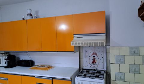 Eladó Családi ház, Családi ház, Hlohovec, Szlovákia
