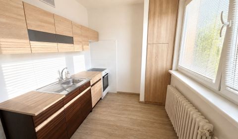 Kiadó 2 szobás lakás, 2 szobás lakás, Palárikova, Senica, Szlovákia